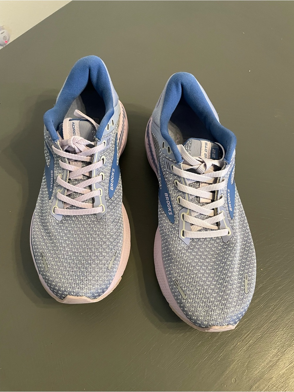 Brooks Women's Running Shoes in Lavender Blue